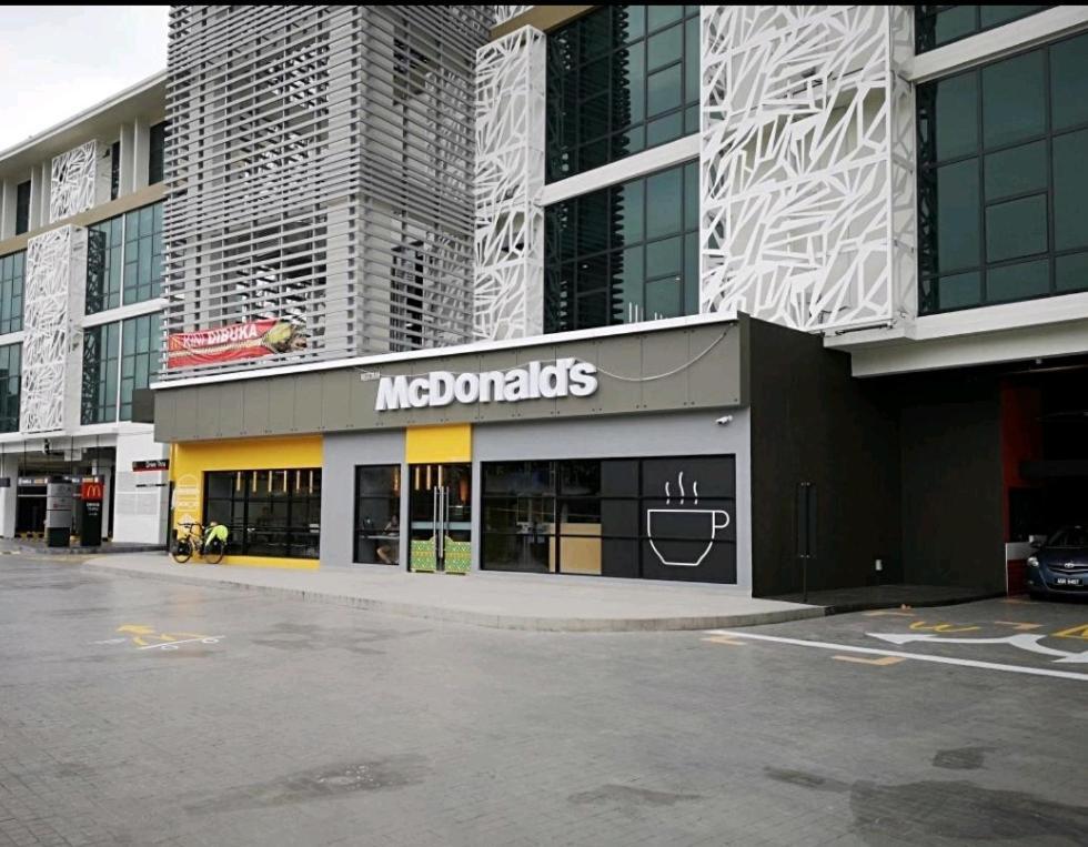 Shaftsbury Putrajaya At Alamanda Mall Apartamento Exterior foto